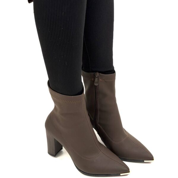 نیم بوت پاشنه ساده